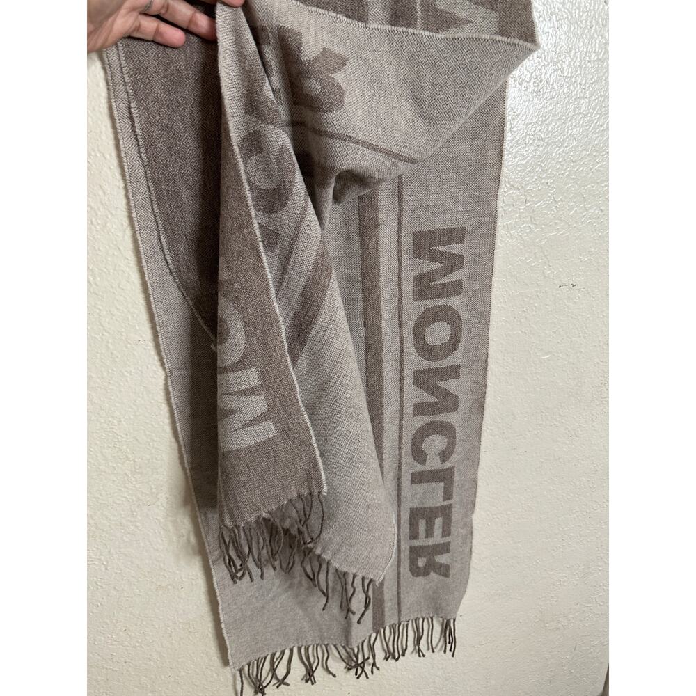 Moncler Wool Logo Scarf Fringed - Picture 7 of 9